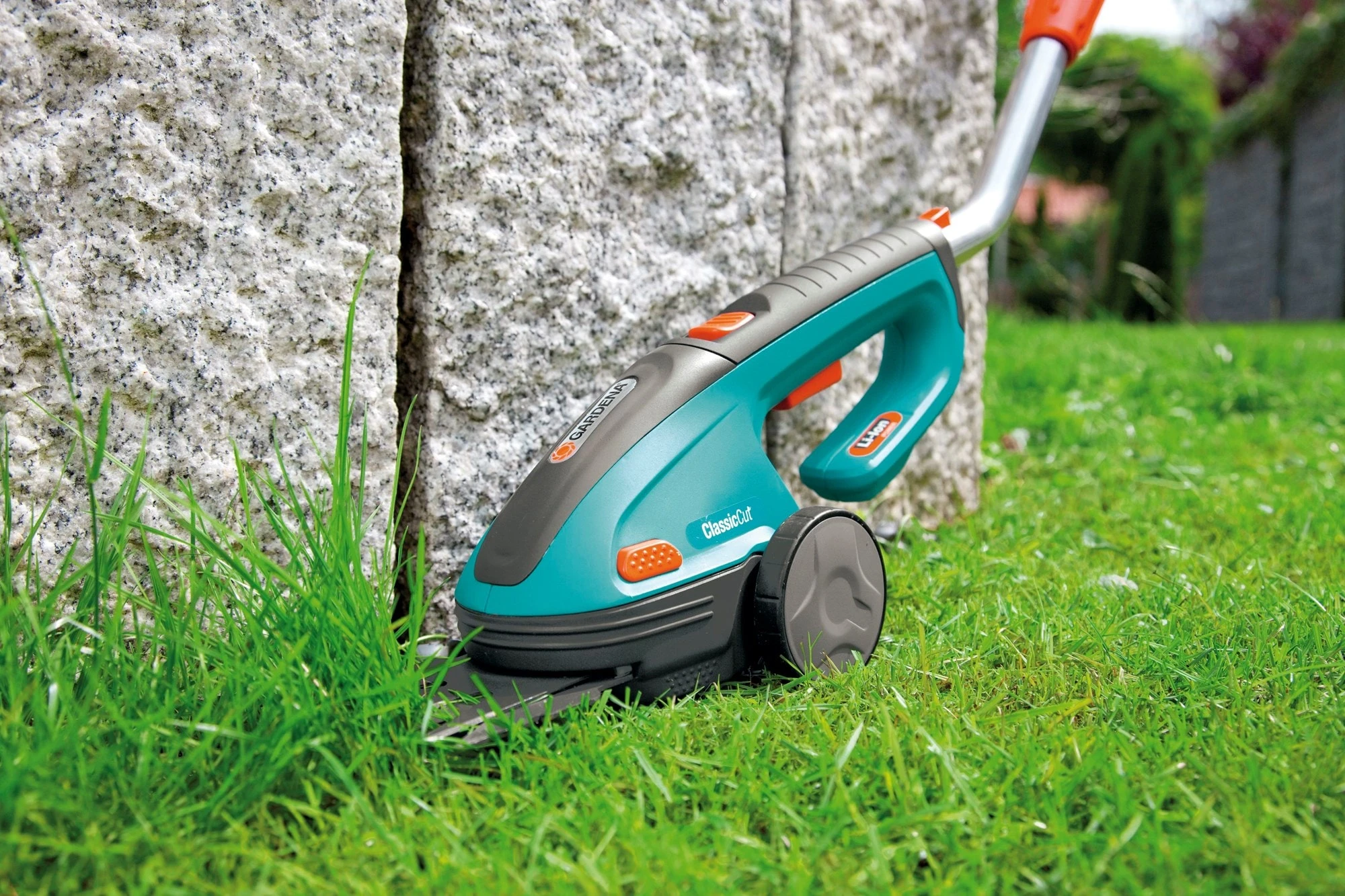 Gardena Set ClassicCut Grässax Med Teleskopskaft Och Hjul - Afbeelding 2